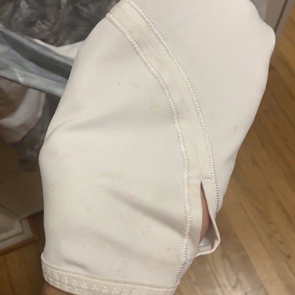 Lululemon rain jacket - Picture 5 of 5